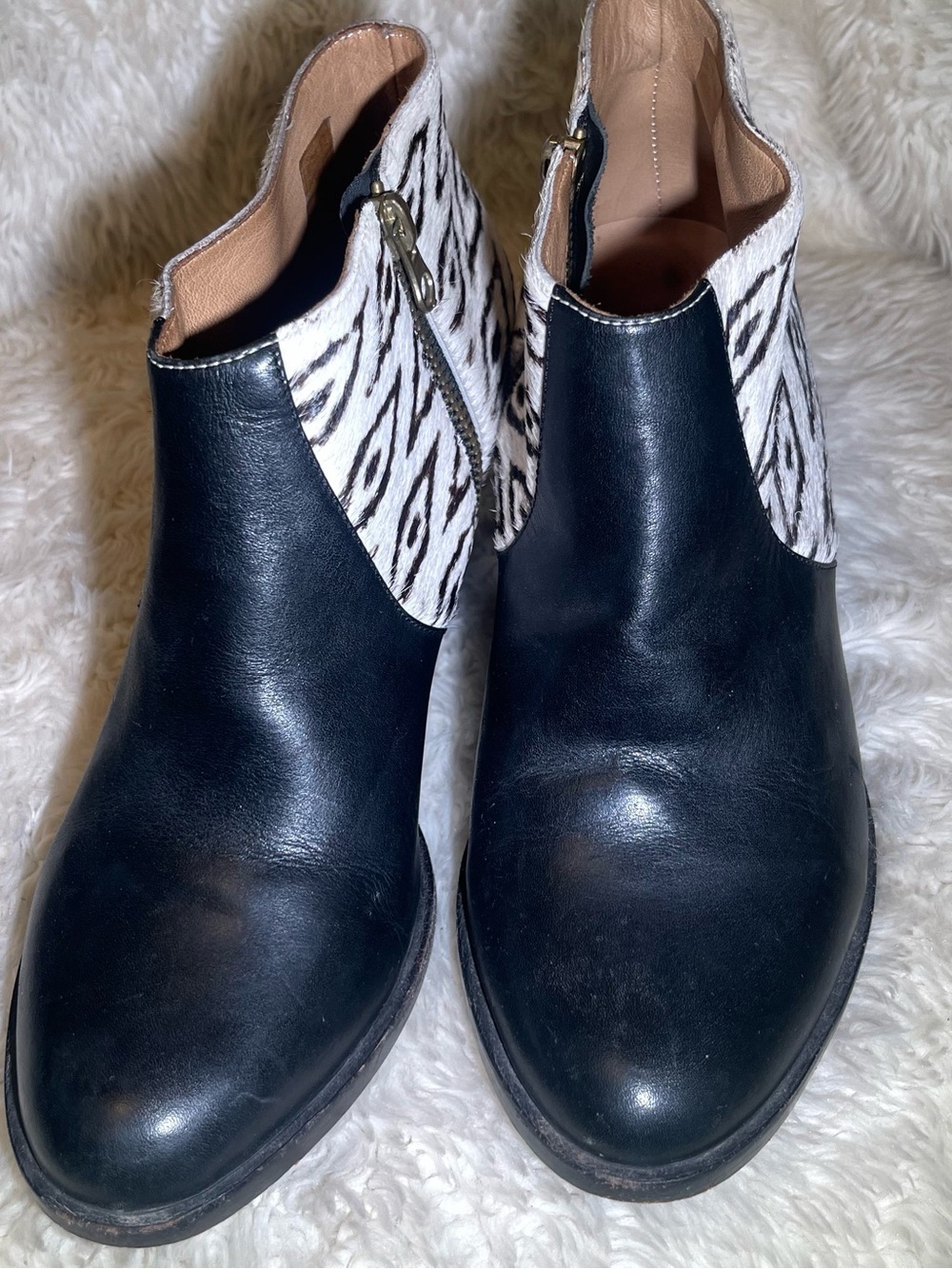 Fortress of Inca women’s Black and White Leather Ankle boots 10